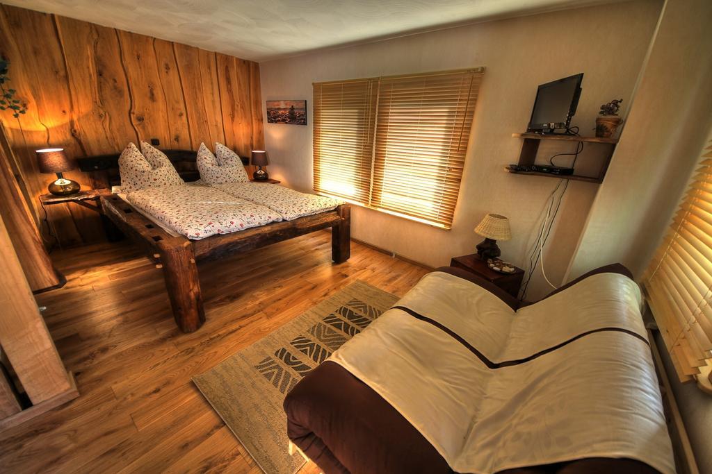 Am Ruebenkeller Bed & Breakfast Binzenbach Room photo